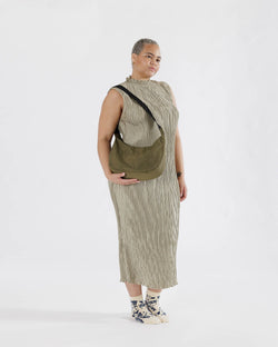 Baggu Medium Nylon Crescent Bag in Seaweed