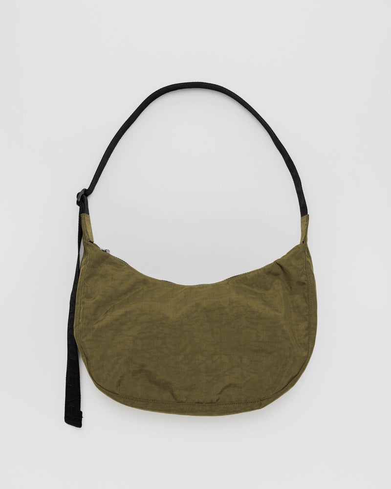 Baggu Medium Nylon Crescent Bag in Seaweed