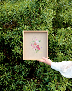 Jacinta Boyd 'Pensees et fleurs d'orchidees'