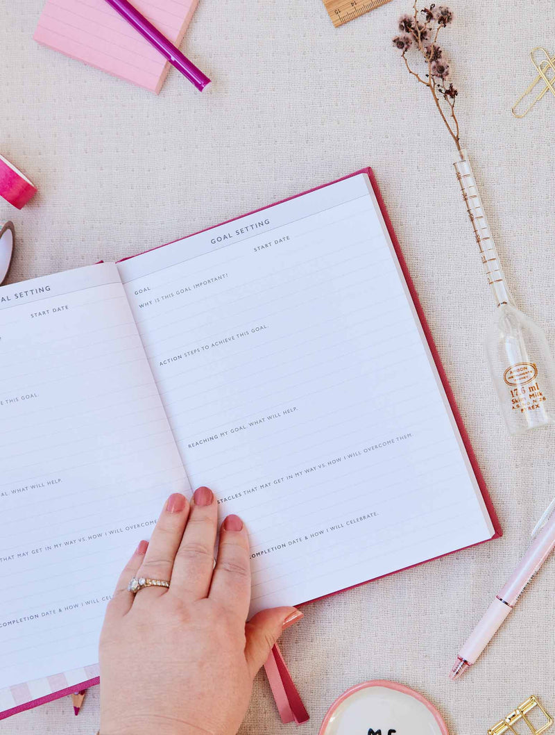 Write to Me 2025 On The Daily Planner in Fuchsia