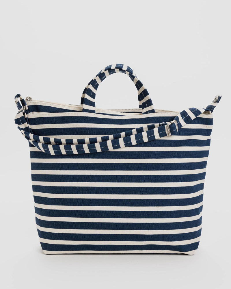 Baggu Horizontal Zip Duck Bag in Navy Stripe