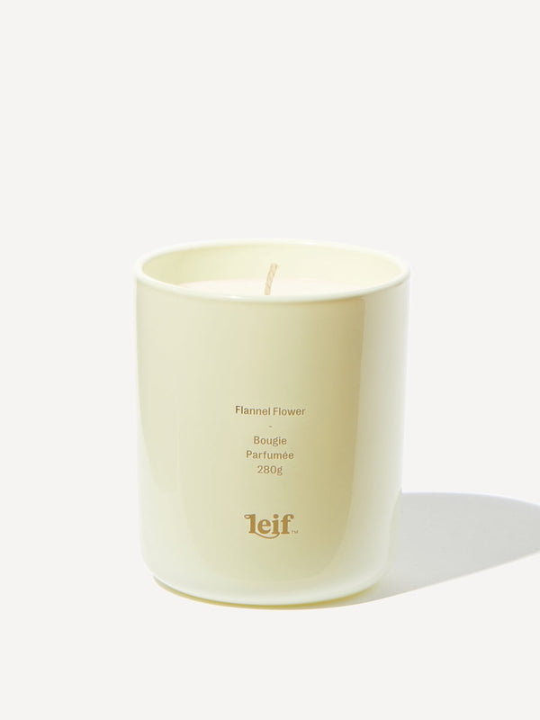 Leif Flannel Flower Candle